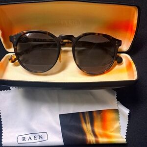 Raen Remmy 52 Tortoise